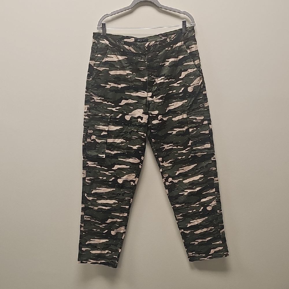 Forever 21 Green and Brown Cargo Pants
